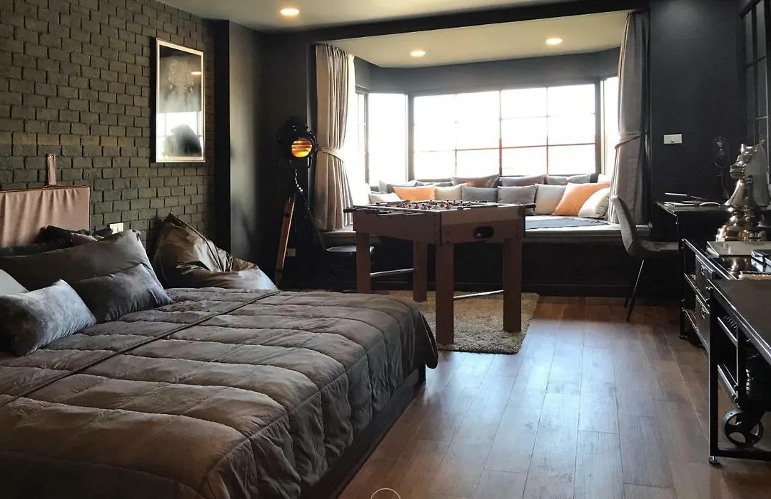 Stay In Style At Nimman R911-1