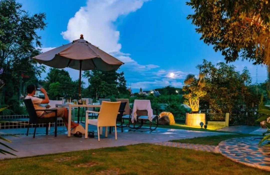 Riverside Luxury Pool Villa 88 Place Chiang Mai-1