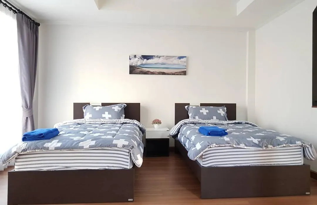 Townhouse 5 Mins From Central Airport Plaza Changmai-1