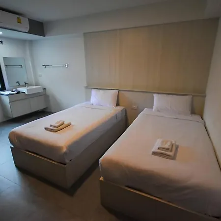 F Plus F Hotel-2