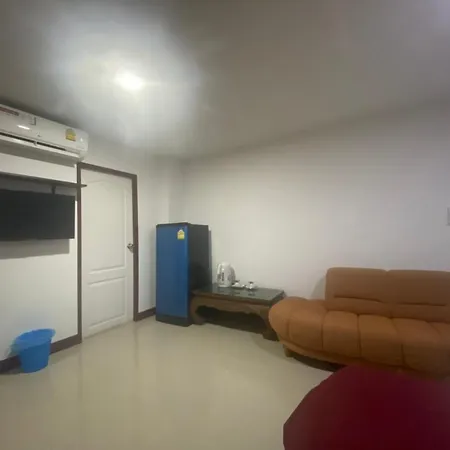 Oyo 1135 Triple A Residence-3