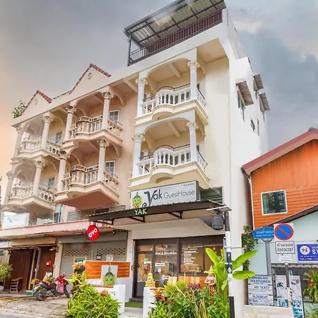 Oyo 489 Yak Hostel-3
