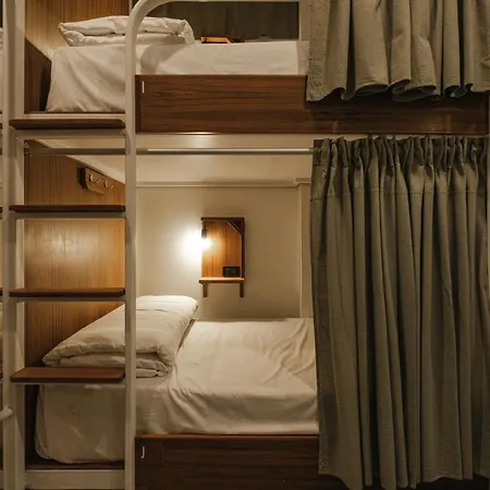 Hidden Garden Hostel-2