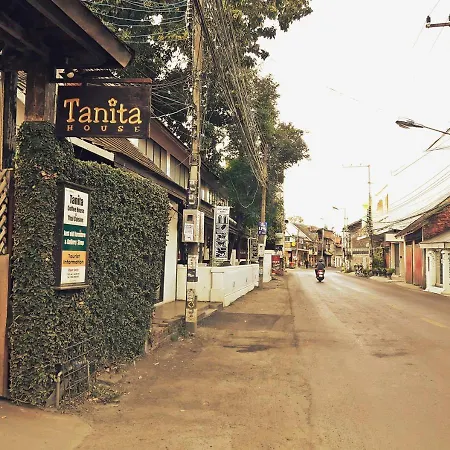 Tanita House-3