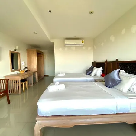 At Ruam Chok Hotel-3