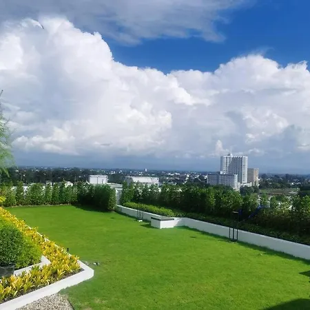 Modern Style Room With Sky Pool 古城边天际泳池公寓-2