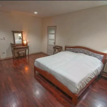 San Kamphaeng Classic Home-2
