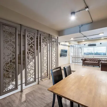 Sclass Townhome, 5 Min From Night Market Old City-3