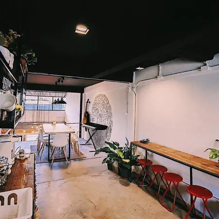 Bloomz Hostel-3