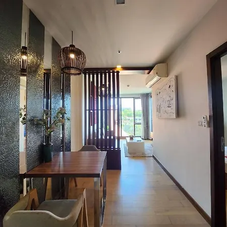 The Astra Condo Large Room 50 Sqm ,Sauna And Rooftop Pool-2