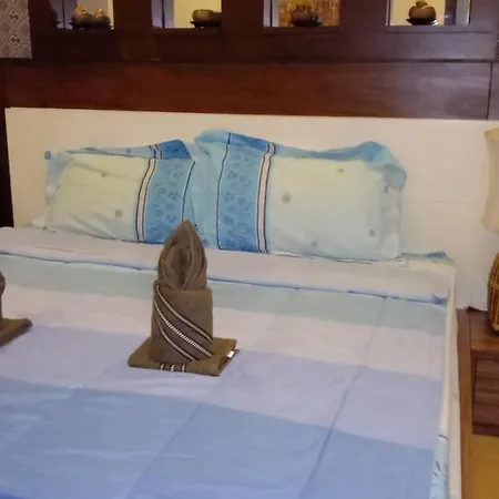 The Astra Condo Large Room 50 Sqm ,Sauna And Rooftop Pool-3