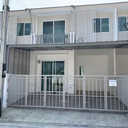 Aileen House-2