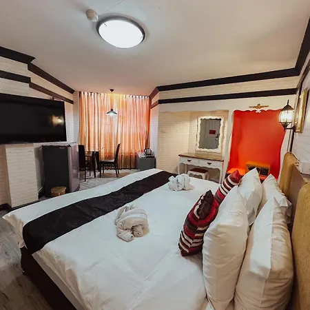 Hotel De Khuvieng-2
