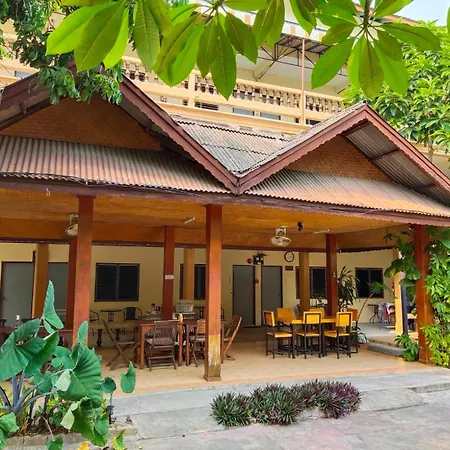 The Shire Guesthouse-2