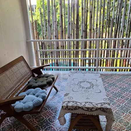 The Commonroom Cnx-2