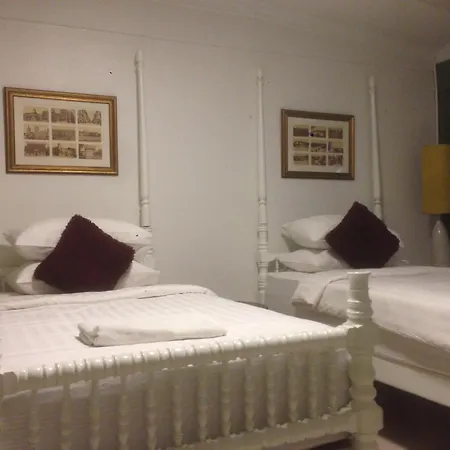 Bed In Town-2