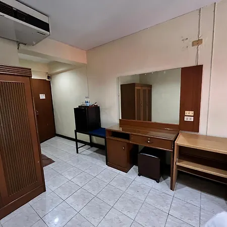 Rcn Court & Inn-3