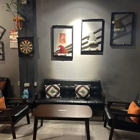 Monkey Toe Guesthouse-3
