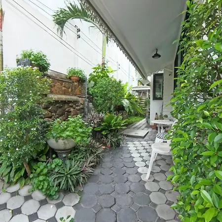 Gusto House-3