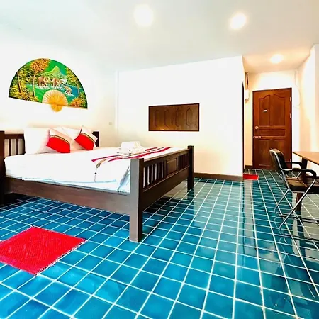 Baan Khlong Mae Kha Hotel-3