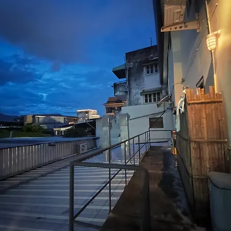 Central Guesthouse-3