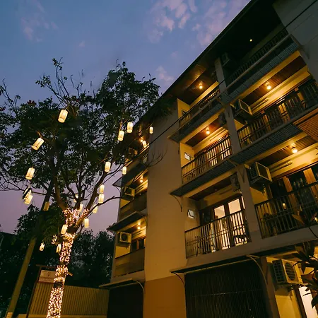 Rendezvous Classic House-3