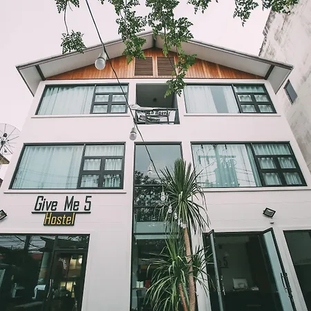 Give Me 5 Hostel-2