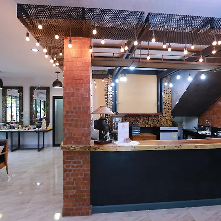 Sripoom Boutique House-2