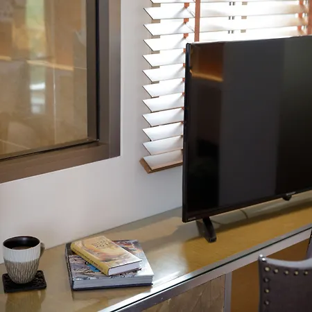 9 Suite Luxury Boutique Hotel-3
