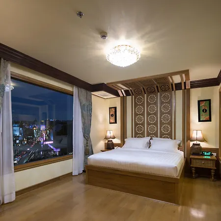Peak Nimman Prestige Hotel-3