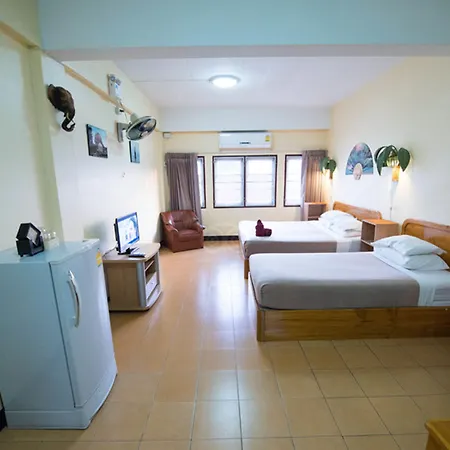 Funky Monkey Guesthouse And Tour-3