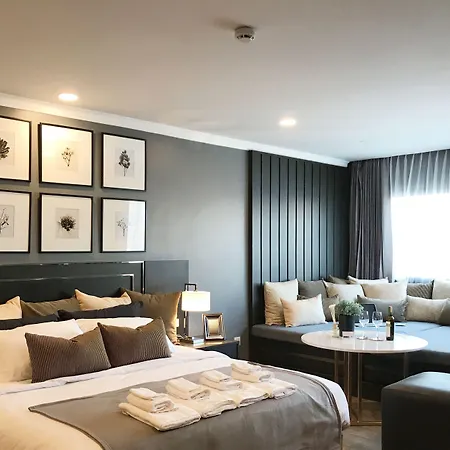 Stay In Style At Nimman R306B-2