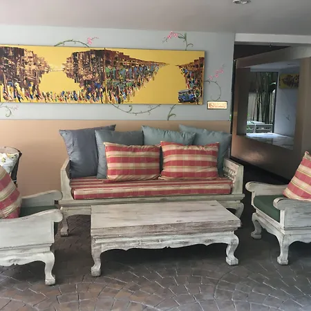 Hub53 Coworking & Coliving Space-3