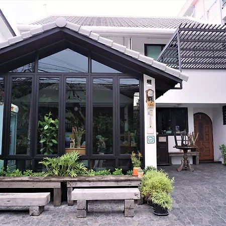 Baan Lung Poshtel-2