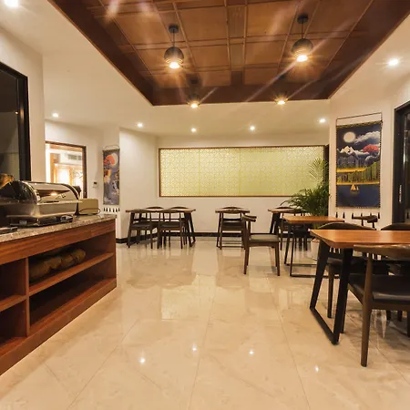 Thapae Twins Hotel-2