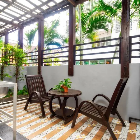 Ban Kong Rao Guesthouse - Quiet Santitham Oasis - Charming Garden & Mountain Views-3