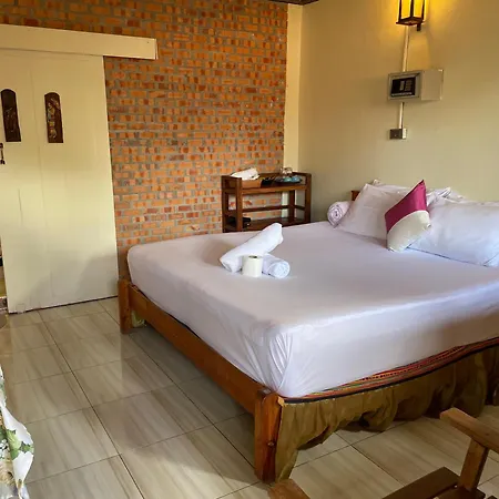 Boutique House Nipha-2