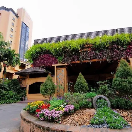 Holiday Garden Hotel-2