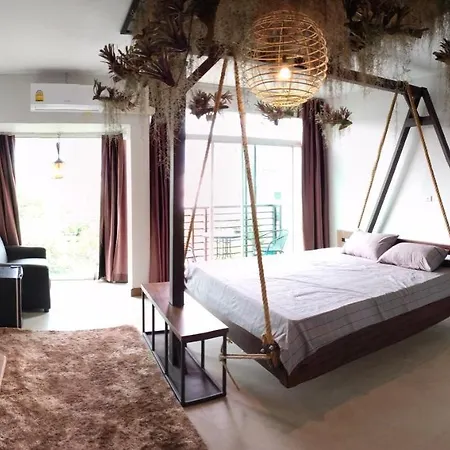 Arbor'S House And Hostel-2