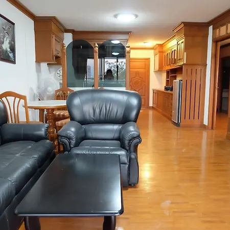 Cozy Stay @ Hillside 4 Condo-3
