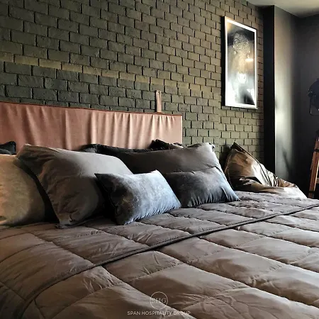Stay In Style At Nimman R911-2