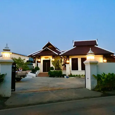 Lanna Kamin Pool Villa Airport-2