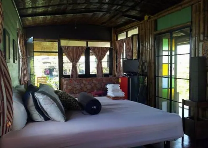 Long Mong Doi Pool Villa Chiang Mai admite animales