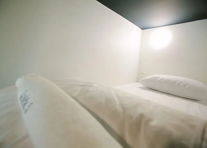 Give Me 5 Hostel Chiang Mai