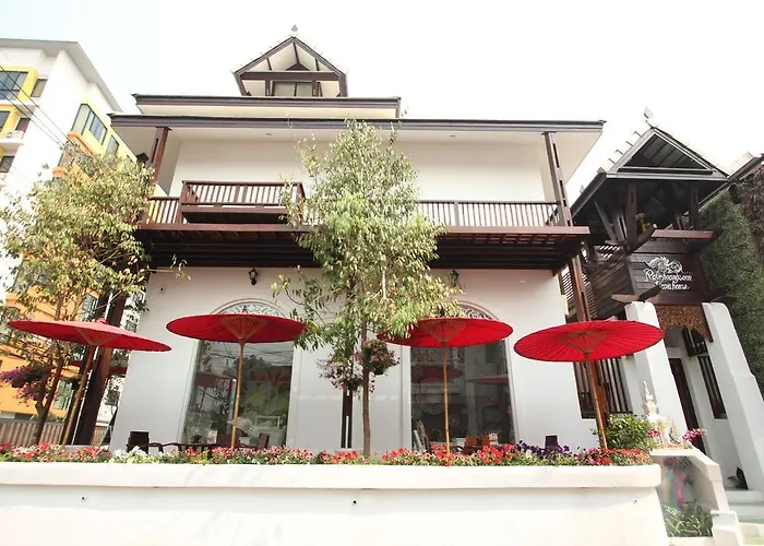 Hotel Ratchiangsaen Flora House à Chiang Mai acceptant les animaux