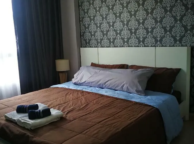 Diamant Modern Room Condominium Resort Chiang Mai acceptant les animaux